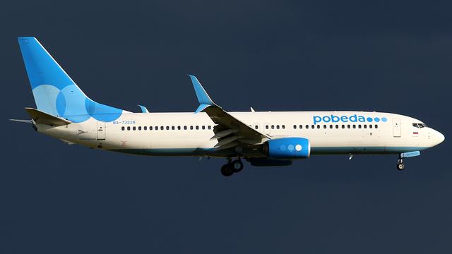RA-73228:Boeing 737-800:Air 2000